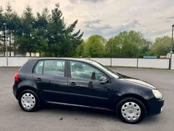 Schwarz Gebraucht 2005 VW Golf V Trendline Limousine | 4.450 € (Etwas zu teuer)