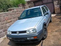 Silber Gebraucht 1994 VW Golf III Limousine | 1.200 €