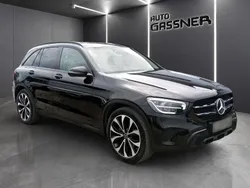 Schwarz Gebraucht 2020 Mercedes GLC200 SUV | 31.490 € (Guter Preis)
