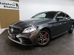 Grau Gebraucht 2021 Mercedes C300 AMG line Coupé | 38.750 € (Fairer Preis)
