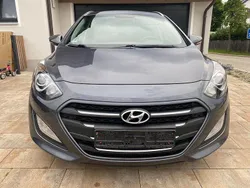 Grau Gebraucht 2018 Hyundai i30 Kombi | 11.290 € (Superpreis)