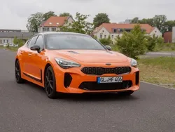 Orange Gebraucht 2020 Kia Stinger Limousine | 32.500 € (Guter Preis)