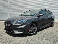 Grau Gebraucht 2020 Ford Focus ST Kombi | 15.199 € (Fairer Preis)