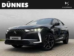 Schwarz (perla nera schwarz) Gebraucht 2023 Citroën DS4 Kleinwagen | 45.980 €
