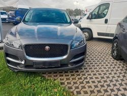 Grau Gebraucht 2018 Jaguar F-Pace SUV | 8.750 €