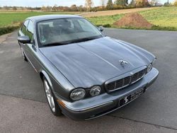 Grau Gebraucht 2005 Jaguar XJ Limousine | 12.900 €