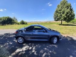 Grün Gebraucht 2006 Peugeot 206 CC Cabrio | 1.500 € (Fairer Preis)