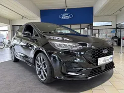 Agate black metallic Gebraucht 2023 Ford Fiesta Titanium Kleinwagen | 17.900 € (Fairer Preis)