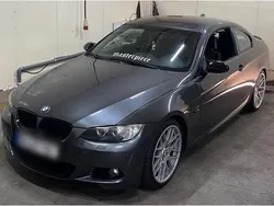 Grau Gebraucht 2007 BMW 325 M Sport Coupé | 7.500 €