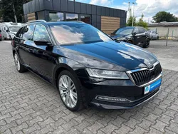 Cerna magic/black magic (metallic) Gebraucht 2022 Skoda Superb Style Kombi | 26.950 € (Guter Preis)