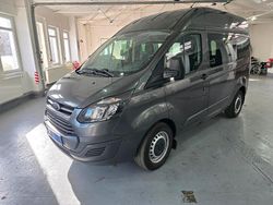 Grau Gebraucht 2017 Ford Transit Custom Van / Kleinbus | 29.990 €