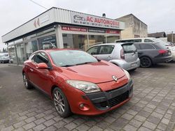 Orange Gebraucht 2009 Renault Mégane III Dynamique Coupé | 2.750 € (Guter Preis)
