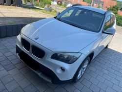Weiß Gebraucht 2011 BMW X1 SUV | 7.000 €
