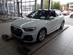 Gletscherweiß metallic Gebraucht 2022 Audi A1 Sportback S-Line Kleinwagen | 22.450 € (Guter Preis)