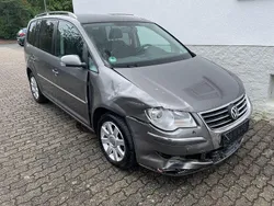 Grau Gebraucht 2008 VW Touran Highline Van / Kleinbus | 3.950 € (Guter Preis)