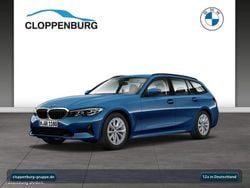 Blau Gebraucht 2022 BMW 320 Kombi | 25.399 € (Guter Preis)