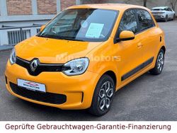 Gelb Gebraucht 2020 Renault Twingo LIMITED Kleinwagen | 8.499 € (Guter Preis)
