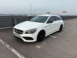 Weiß Gebraucht 2018 Mercedes CLA180 AMG line Limousine | 17.000 €