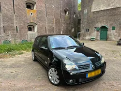 Schwarz Gebraucht 2002 Renault Clio II R.S. Kleinwagen | 6.995 € (Fairer Preis)