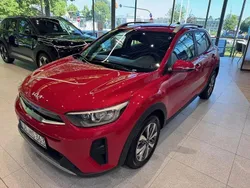 Signal rot metallic Gebraucht 2025 Kia Stonic Vision SUV | 22.900 € (Etwas zu teuer)