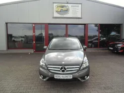 Mountaingrau met. Gebraucht 2014 Mercedes B180 Van / Kleinbus | 14.700 € (Fairer Preis)