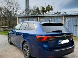 Blau Gebraucht 2017 Toyota Avensis Kombi | 16.000 € (Fairer Preis)