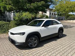 Weiß Gebraucht 2024 Mazda MX30 Prime-Line SUV | 20.980 €