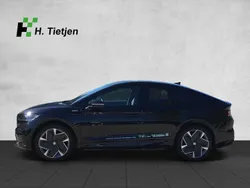Schwarz met. schwarz met. Gebraucht 2023 Skoda Enyaq iV RS SUV | 49.290 € (Teuer)