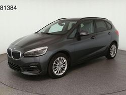 Grau Gebraucht 2020 BMW 218 Sport Line Van / Kleinbus | 18.950 € (Fairer Preis)