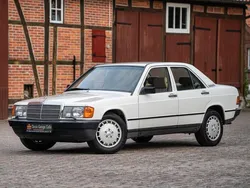 Weiß Gebraucht 1984 Mercedes 190 Limousine | 11.900 €
