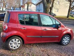 Rot Gebraucht 2005 Renault Modus Authentique Van / Kleinbus | 2.990 € (Etwas zu teuer)