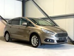 Silber Gebraucht 2019 Ford S-MAX Titanium Van / Kleinbus | 17.490 € (Fairer Preis)