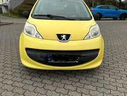 Gelb Gebraucht 2007 Peugeot 107 Kleinwagen | 1.230 € (Fairer Preis)