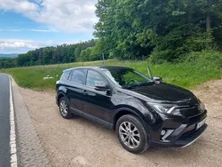 Braun Gebraucht 2016 Toyota RAV4 Edition-S SUV | 13.300 € (Fairer Preis)