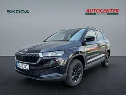 Schwarz Gebraucht 2024 Skoda Karoq Selection SUV | 33.100 € (Fairer Preis)