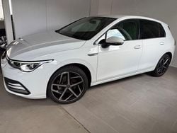 Pure white Gebraucht 2023 VW Golf VIII Style Limousine | 25.950 € (Fairer Preis)