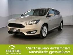 Gold Gebraucht 2018 Ford Focus Cool & Connect Limousine | 14.840 € (Fairer Preis)