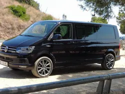 Schwarz Gebraucht 2015 VW T6 Van | 36.500 € (Fairer Preis)