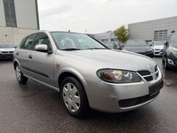 Silber Gebraucht 2002 Nissan Almera Kleinwagen | 1.999 € (Etwas zu teuer)