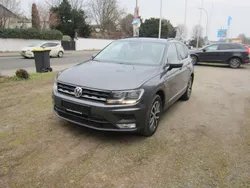 Dunkelgrau Gebraucht 2017 VW Tiguan Trendline SUV | 17.700 € (Fairer Preis)