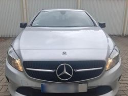 Grau Gebraucht 2017 Mercedes A200 Kombi | 14.000 € (Fairer Preis)