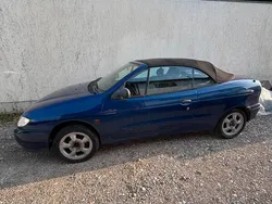 Blau Gebraucht 1998 Renault Mégane Cabriolet Cabrio | 2.300 €