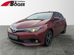 Red mc. Gebraucht 2017 Toyota Auris Hybrid Edition-S Limousine | 15.590 € (Fairer Preis)