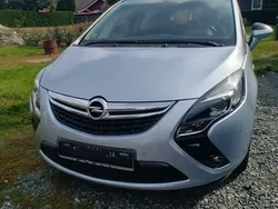 Blau Gebraucht 2016 Opel Zafira Edition Van / Kleinbus | 11.600 € (Superpreis)