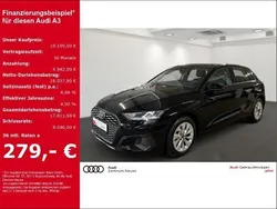 Brillantschwarz Gebraucht 2021 Audi A3 Sportback e-tron Design Limousine | 19.199 € (Guter Preis)