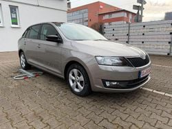 Beige Gebraucht 2016 Skoda Rapid Emotion Plus Kombi | 12.990 € (Etwas zu teuer)