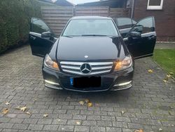 Schwarz Gebraucht 2012 Mercedes C200 Limousine | 10.000 € (Fairer Preis)