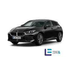 Black saphire metallic Gebraucht 2024 BMW M135 M Sport Kleinwagen | 46.970 €