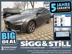 Magneticgrau (metallic) Gebraucht 2024 Ford Focus ST-Line Kombi | 22.480 € (Superpreis)