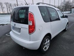 Weiß Gebraucht 2013 Skoda Roomster Van / Kleinbus | 3.750 € (Fairer Preis)